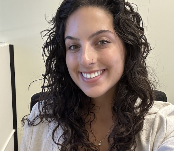 Photo of Anisa Garrett.